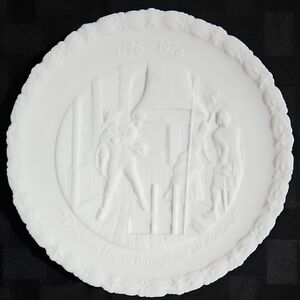 Vintage Fenton Bicentennial 1976 Commemorative Milk Glass Plate